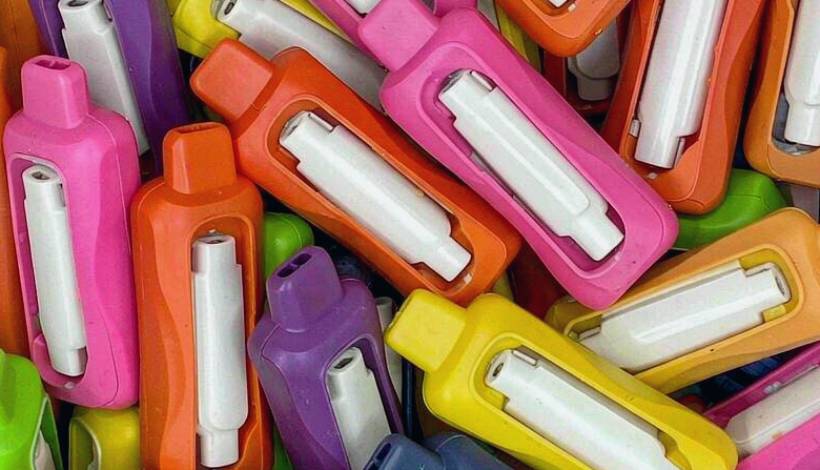 Low Cost Entry Vape for Small Retailers packaging detail
